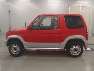Mitsubishi PAJERO MINI
