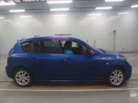 Mazda AXELA лот № 10012 оценка 3  с аукциона в Японии 2