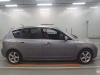 Mazda AXELA лот № 36038 оценка 3.5  с аукциона в Японии 2