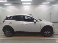 Mazda CX-3 лот № 30035 оценка 4  с аукциона в Японии 2