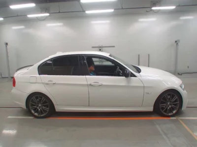 BMW 3-Series  с аукциона в Японии
