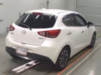 Mazda DEMIO лот № 30062 оценка 4.5  с аукциона в Японии 1
