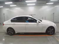 BMW 5-Series лот № 38001 оценка 3.5  с аукциона в Японии 2
