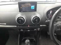 Audi A3 лот № 38017 оценка 4  с аукциона в Японии 8