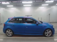 Audi A3 лот № 38017 оценка 4  с аукциона в Японии 2