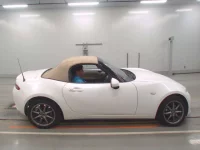 Mazda ROADSTER лот № 33042 оценка 5  с аукциона в Японии 2