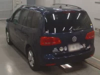 Volkswagen GOLF TOURAN лот № 38015 оценка 3.5  с аукциона в Японии 5