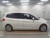 BMW 2-Series лот № 38037 оценка 4  с аукциона в Японии 2