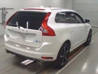 Volvo XC60 лот № 38033 оценка 4.5  с аукциона в Японии 1