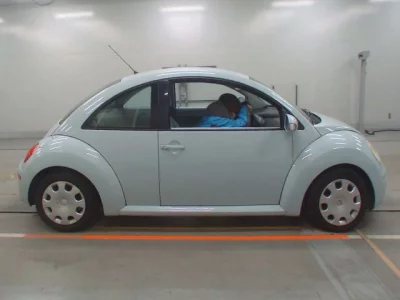 Volkswagen NEW BEETLE