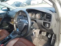 Volkswagen GOLF лот № 38021 оценка 4  с аукциона в Японии 6