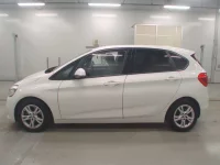 BMW 2-Series лот № 38045 оценка 4  с аукциона в Японии 3