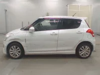 Suzuki SWIFT лот № 30253 оценка R  с аукциона в Японии 3
