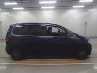 Volkswagen GOLF TOURAN лот № 38084 оценка 4  с аукциона в Японии 2