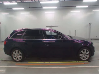 Audi A4  с аукциона в Японии
