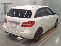 Mercedes-Benz B CLASS лот № 38086 оценка 4  с аукциона в Японии 1