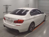 BMW 5-Series лот № 38085 оценка 4  с аукциона в Японии 1
