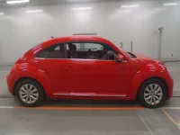 Volkswagen THE BEETLE лот № 38063 оценка 4.5  с аукциона в Японии 2