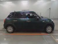 BMW MINI лот № 38078 оценка 4  с аукциона в Японии 2