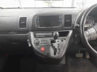 Toyota WISH лот № 30489 оценка R  с аукциона в Японии 8