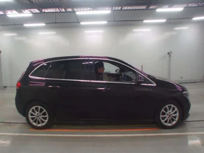 Mercedes-Benz B CLASS