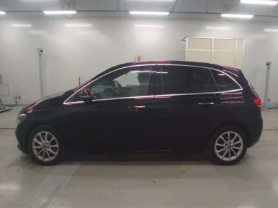 Mercedes-Benz B CLASS