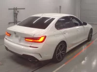 BMW 3-Series лот № 38101 оценка 4.5  с аукциона в Японии 1