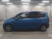 Volkswagen GOLF TOURAN лот № 38107 оценка 4.5  с аукциона в Японии 3