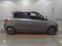 Mitsubishi MIRAGE лот № 30401 оценка 4  с аукциона в Японии 2