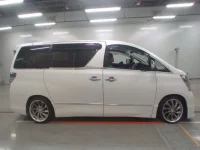 Toyota VELLFIRE лот № 30356 оценка 3.5  с аукциона в Японии 2