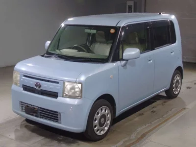 Toyota PIXIS SPACE  с аукциона в Японии