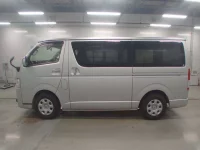 Toyota HIACE VAN лот № 30416 оценка R  с аукциона в Японии 3