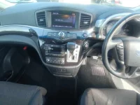 Nissan ELGRAND лот № 30407 оценка 4  с аукциона в Японии 8