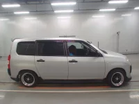 Toyota PROBOX лот № 30453 оценка 4.5  с аукциона в Японии 2