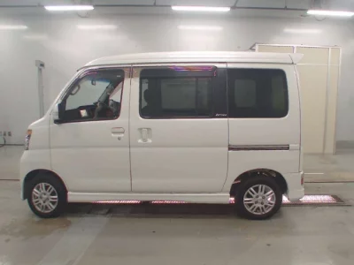 Daihatsu Atrai Wagon