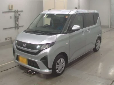 Daihatsu MOVE  с аукциона в Японии