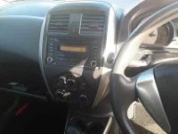 Nissan LATIO лот № 40092 оценка 3.5  с аукциона в Японии 8