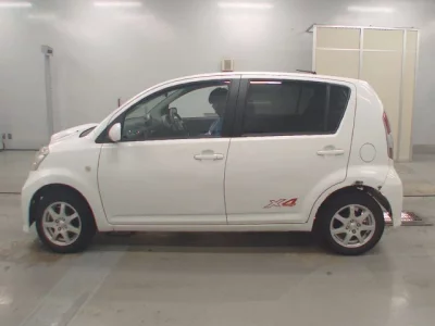 Daihatsu Boon  с аукциона в Японии