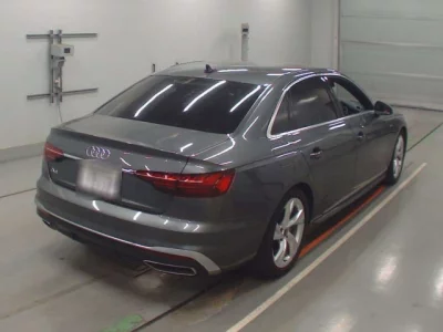 Audi A4  с аукциона в Японии