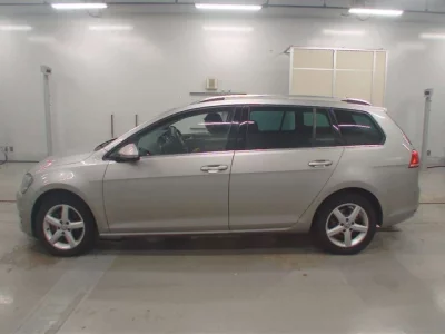 Volkswagen GOLF VARIANT