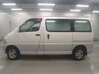 Toyota HIACE REGIUS