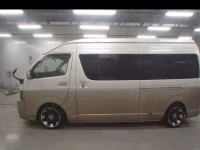 Toyota HIACE VAN лот № 30493 оценка 3.5  с аукциона в Японии 3