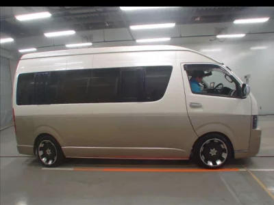 Toyota HIACE VAN  с аукциона в Японии