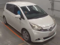 Toyota RACTIS лот № 30542 оценка 4  с аукциона в Японии 4