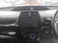 Toyota PRIUS PHV лот № 30544 оценка 4  с аукциона в Японии 8