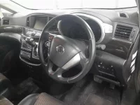 Nissan ELGRAND лот № 30543 оценка 4  с аукциона в Японии 6