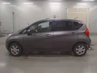 Nissan NOTE лот № 30524 оценка 4.5  с аукциона в Японии 3