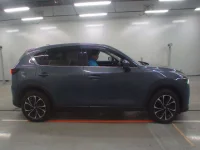 Mazda CX-5 лот № 30529 оценка 4  с аукциона в Японии 2