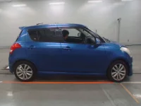 Suzuki SWIFT лот № 30509 оценка 4  с аукциона в Японии 2