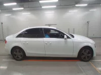 Audi A4 лот № 38139 оценка 4.5  с аукциона в Японии 2